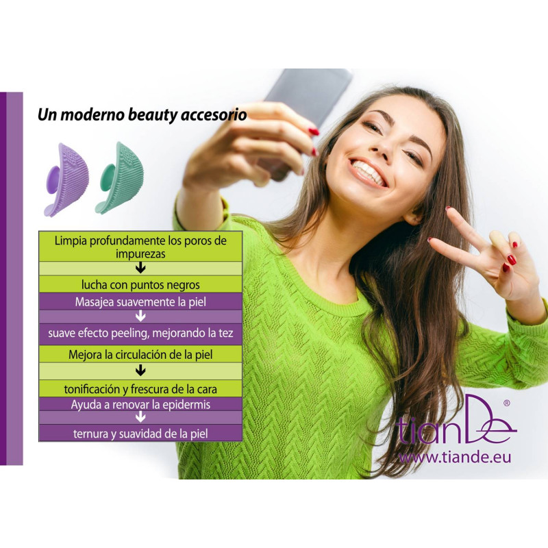 Esponja de Silicona limpiadora y masajeadora color Turquesa.